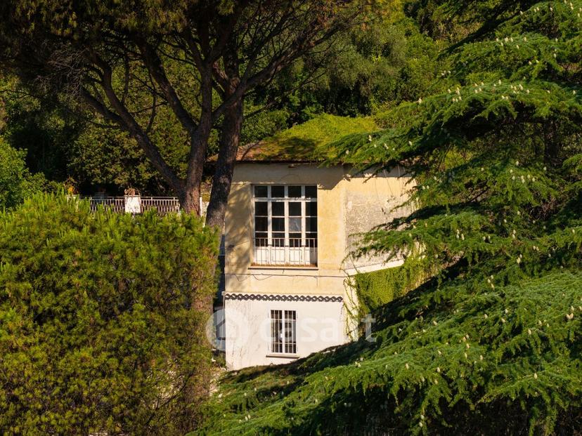 Villa in Via Appia 104 /200 — foto 55 di 136