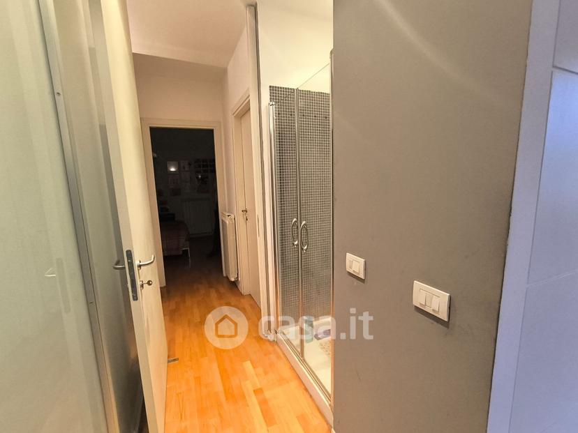 Trilocale in Via Mencaroni — foto 15 di 44