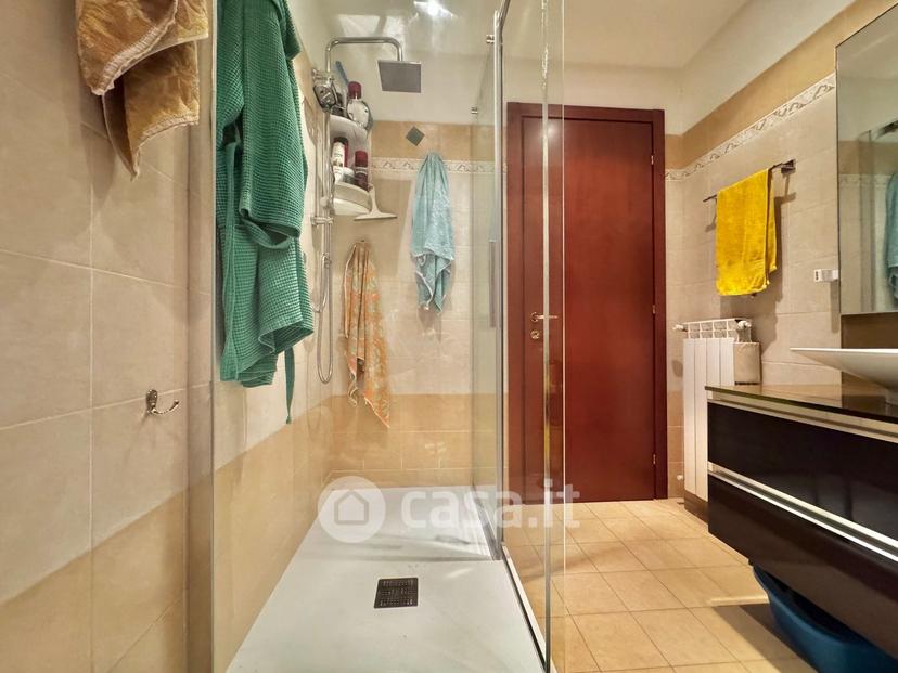 Villa in Via Lago di Como 22 — foto 3 di 82