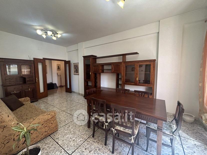 Trilocale in Via Montello 17 — foto 6 di 20