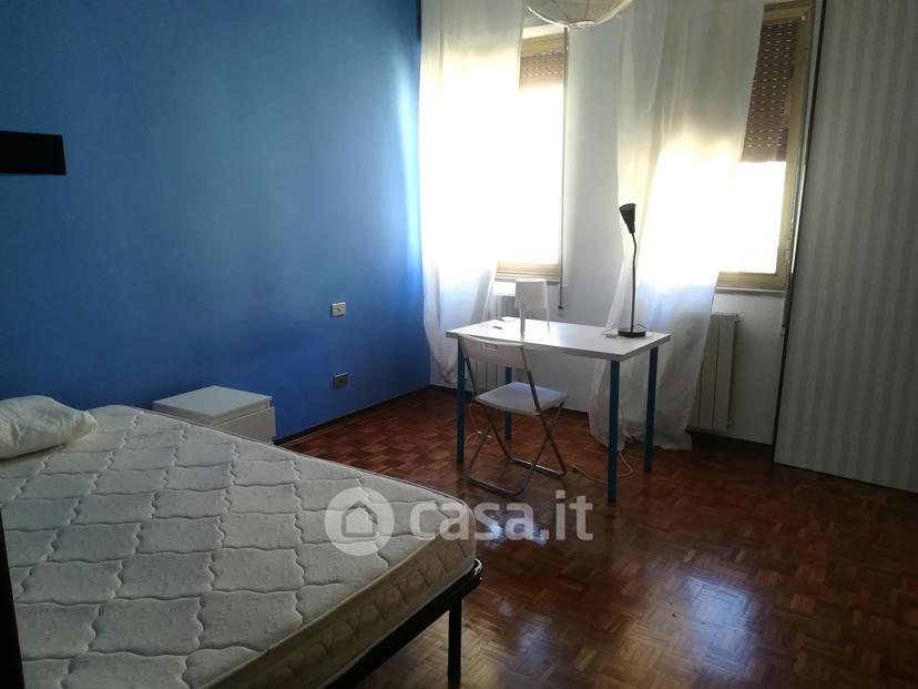 Stanza in Palestro 12 — foto 4 di 12