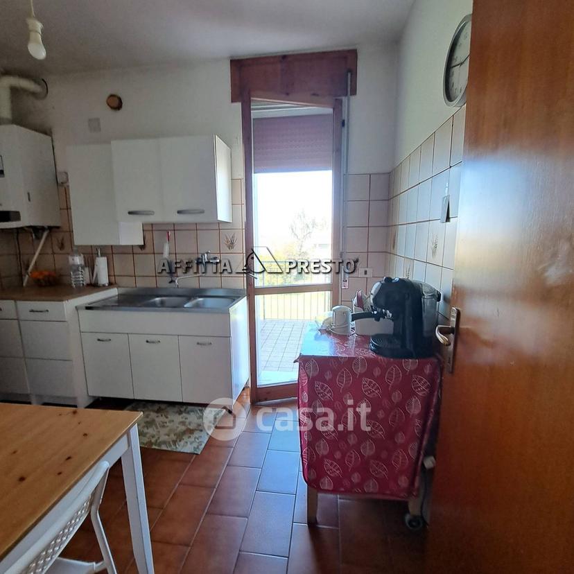 Appartamento in Via Grazia Deledda — foto 14 di 38