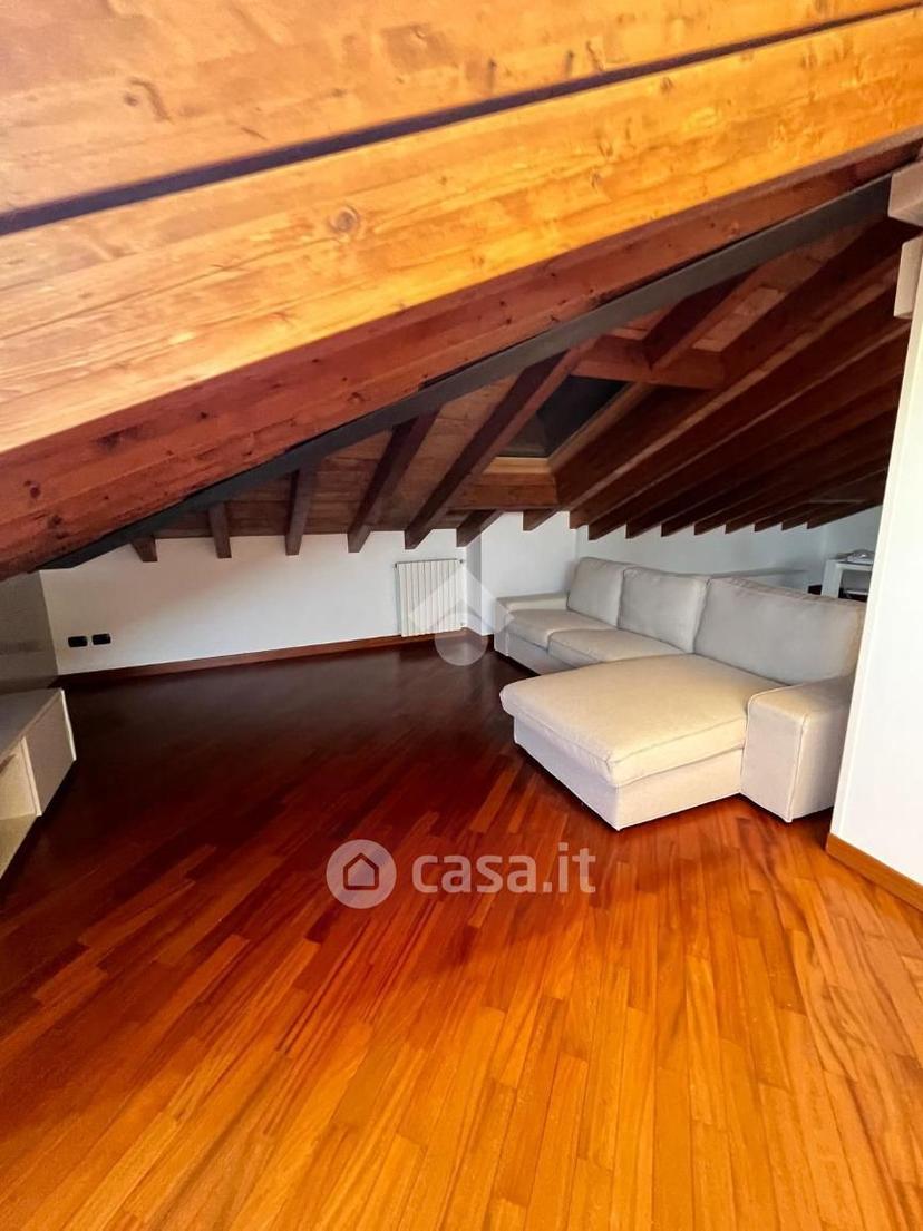 Trilocale in Via Francesco Crispi 5 — foto 8 di 12
