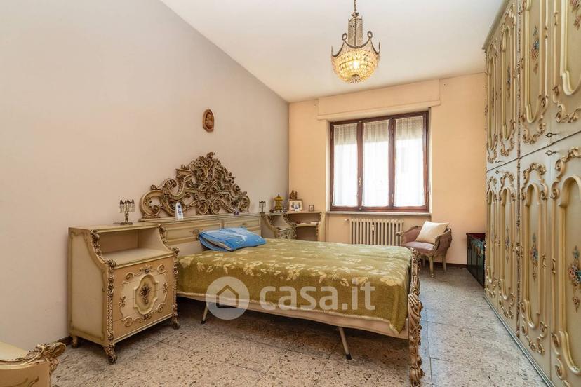 Quadrilocale in Via Stupinigi 4 — foto 42 di 44