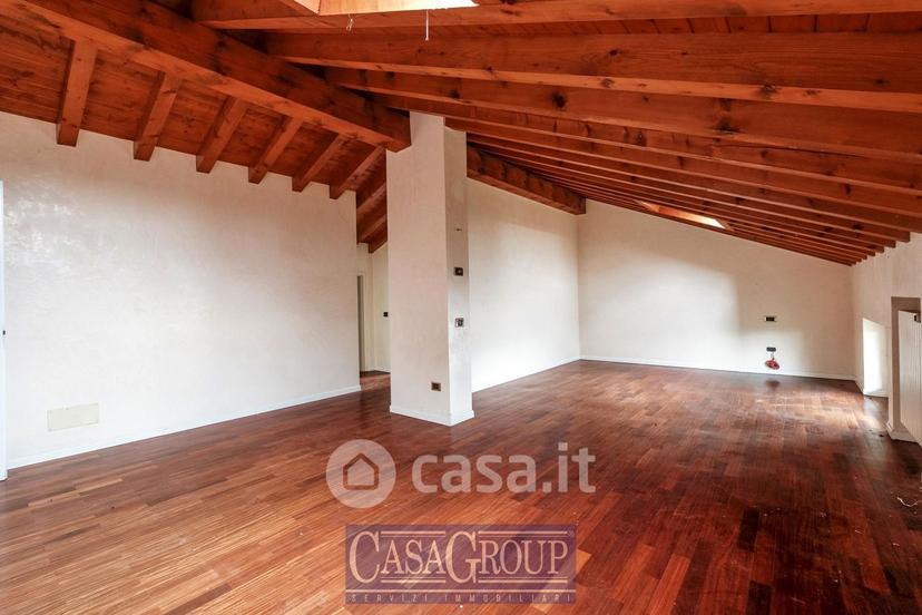 Villa in Via Enrico Fermi — foto 12 di 31