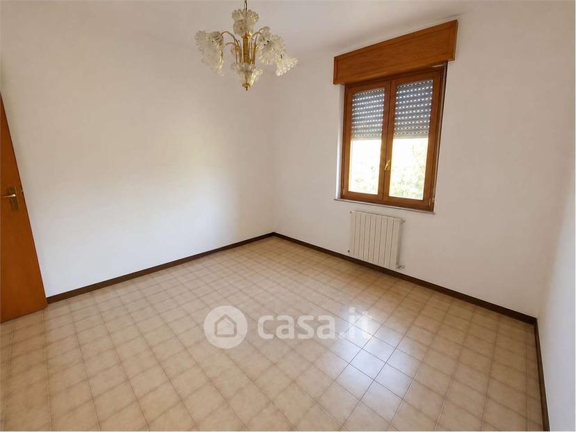 Quadrilocale in Via Firenze — foto 31 di 31