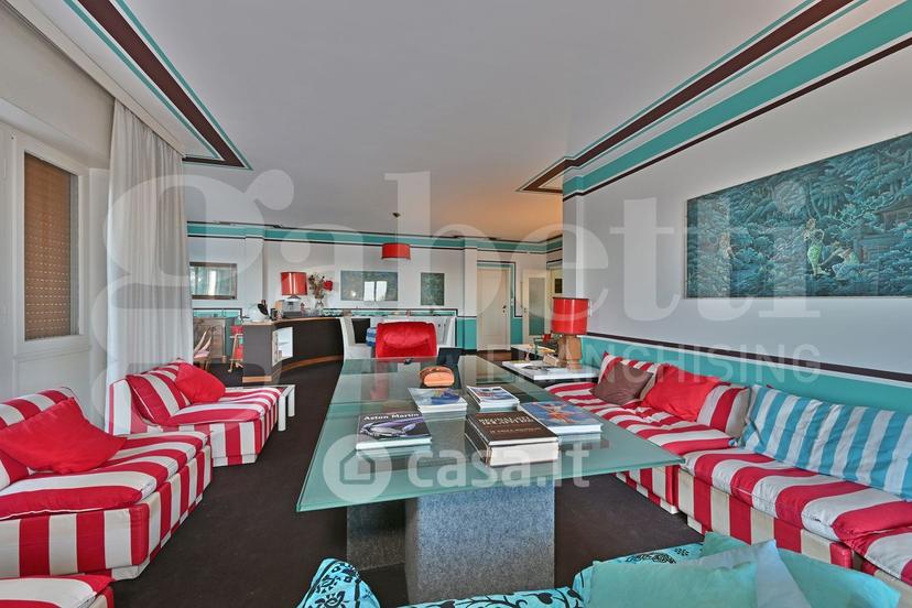 Appartamento in Viale Giosuè Carducci 11 — foto 11 di 40
