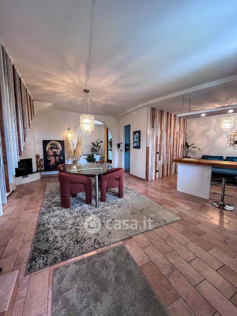 Villa in Via Torino — foto 30 di 40