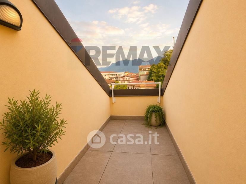 Trilocale in Via Fratelli Scavini 500 — foto 9 di 23