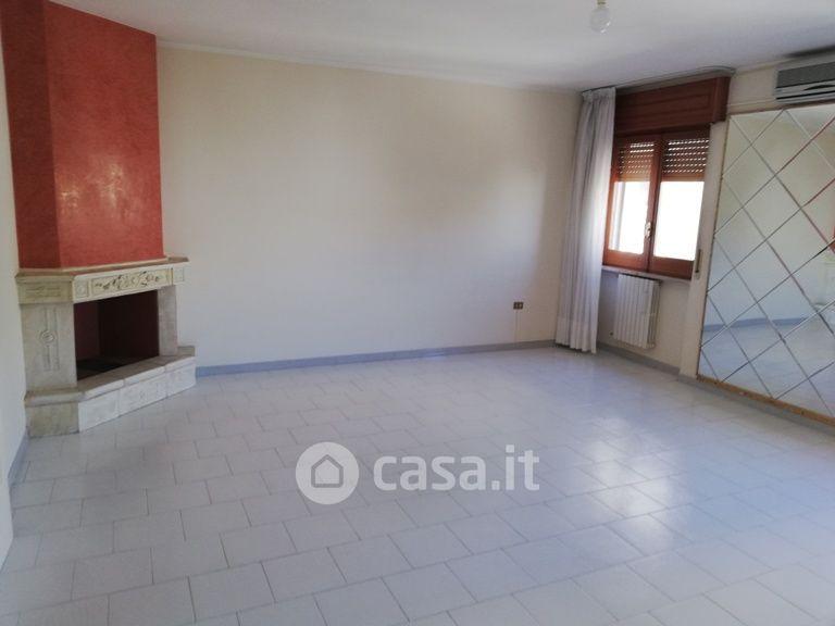 Trilocale in Via Pontinia 26 — foto 18 di 21