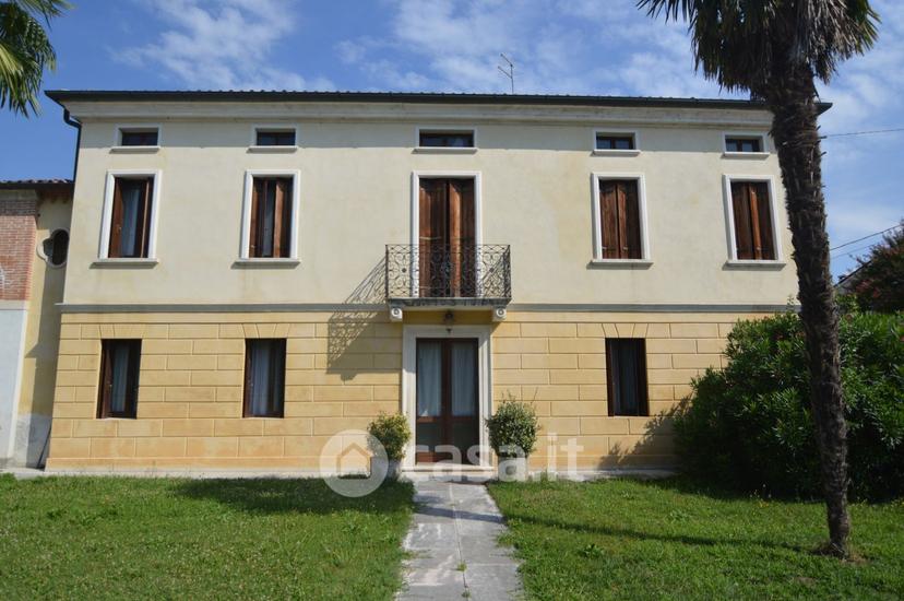 Villa in Via Roma 47 — foto 45 di 80