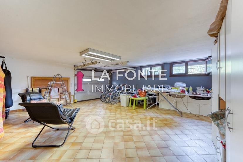 Villa in Via Lombardia — foto 20 di 29