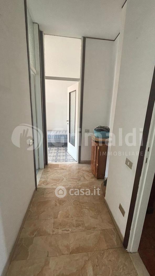 Quadrilocale in Via Cassolnovo 7 — foto 9 di 35