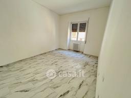 Trilocale in Via Confalonieri