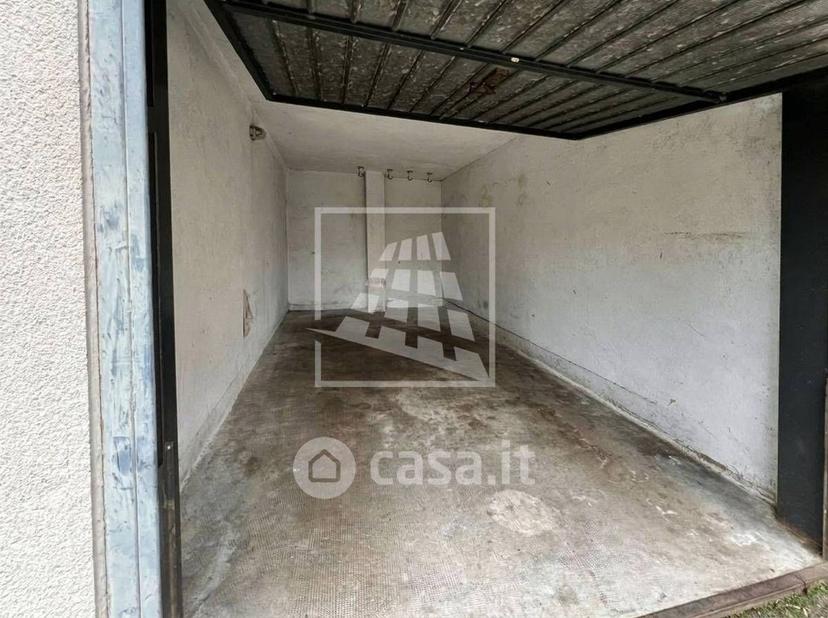 Trilocale in Via Schwerin 13 — foto 8 di 43