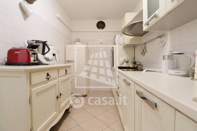 Villa in Via Gianni Rodari 16 — foto 87 di 89