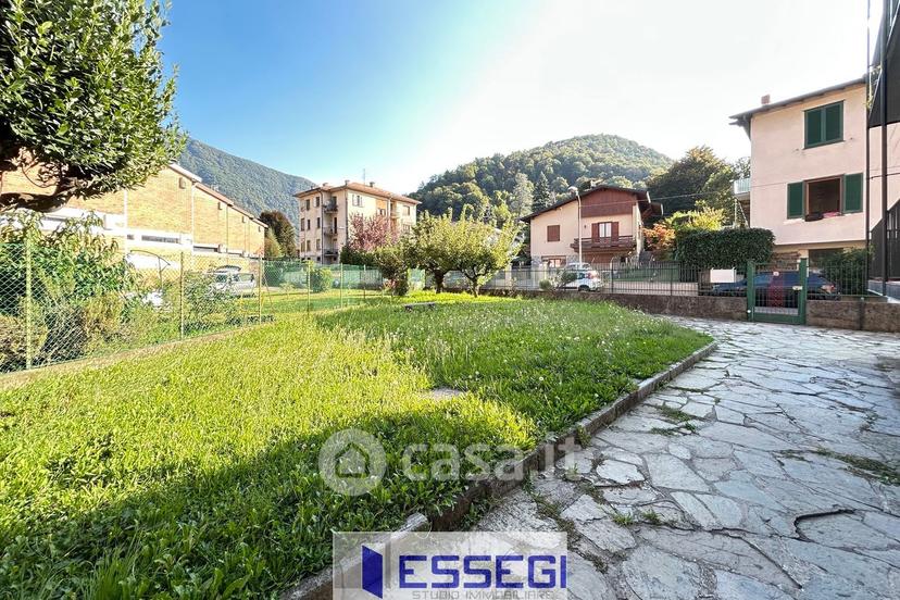 Quadrilocale in Via Cav. Attilio Porroni 10 — foto 24 di 27