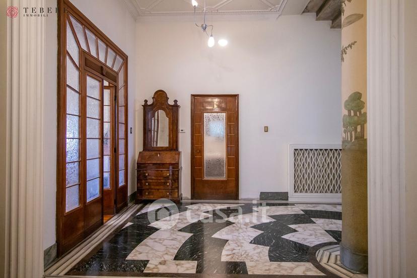 Villa in Corso Leonardo da Vinci 14 — foto 16 di 33