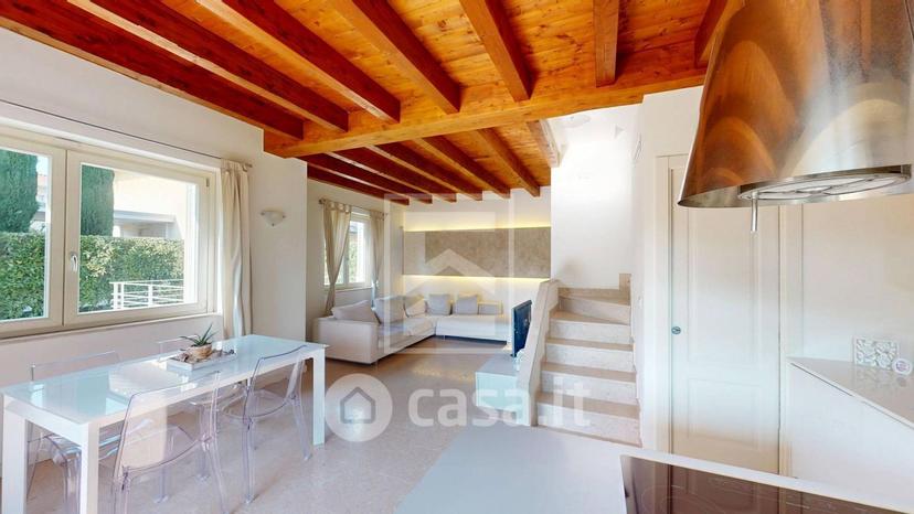 Villa in Via Atleti Azzurri d'Italia 19 — foto 26 di 34