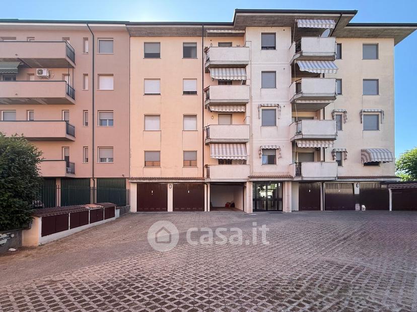 Quadrilocale in Giulio Pastore 13 — foto 35 di 42
