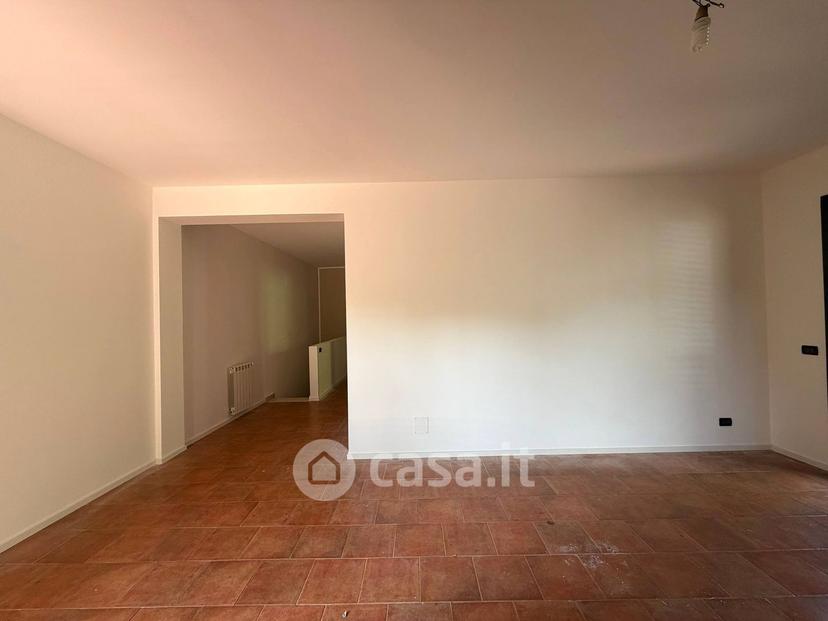 Quadrilocale in Via Simeto — foto 16 di 24