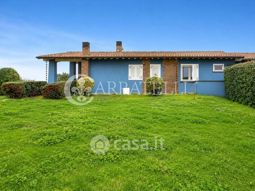 Villa in Strada del Tirreno — foto 21 di 29