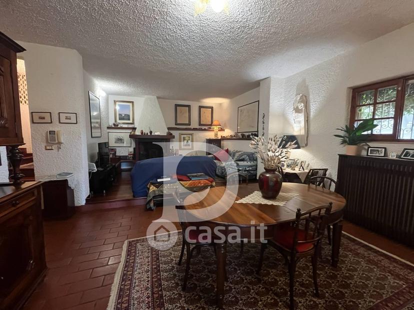 Villa in Via dei Platani 88 — foto 4 di 102