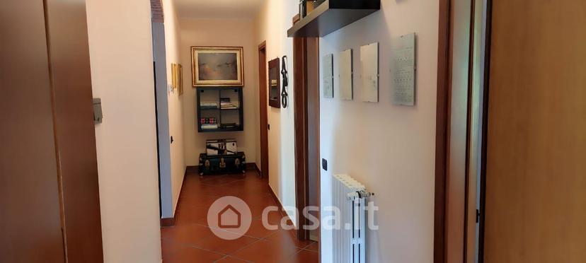 Trilocale in Via Chiassino 3 — foto 2 di 26