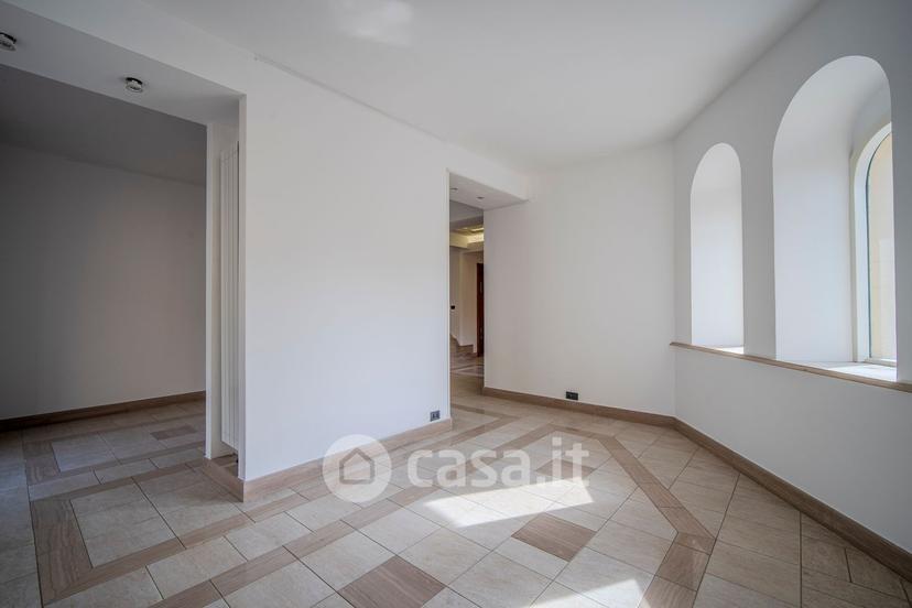 Villa in Via Amerigo Vespucci — foto 15 di 43