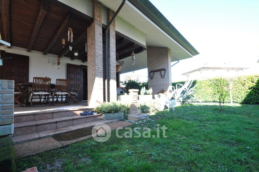 Villa in Via Leonardo da Vinci 35 — foto 39 di 42
