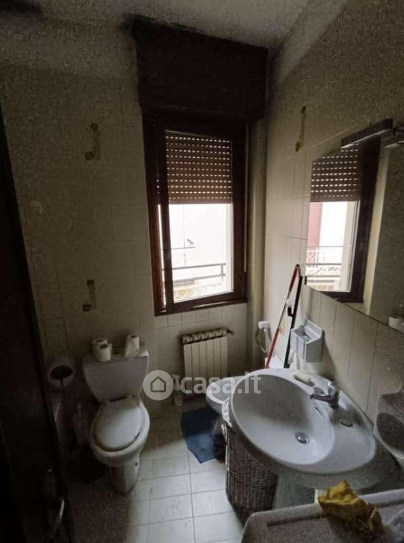 Trilocale in Via Massimo d'Azeglio 87 — foto 3 di 12