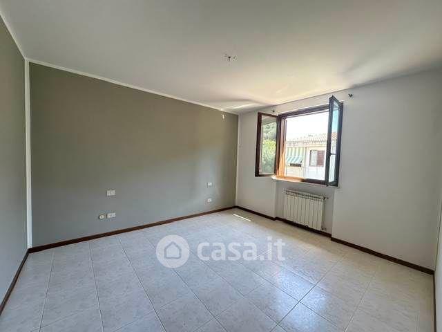 Trilocale in Via F. Petrarca 8 — foto 11 di 11
