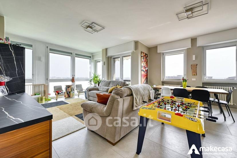 Quadrilocale in Via delle Rose 5 — foto 14 di 31
