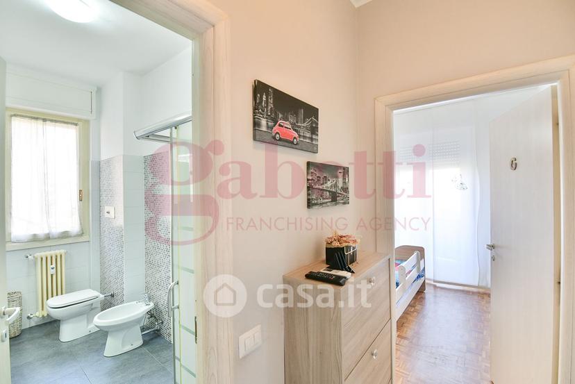 Trilocale in Via Monte Resegone — foto 22 di 31