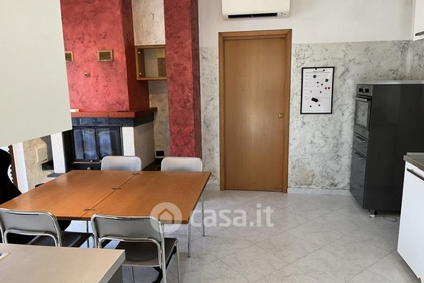 Quadrilocale in Via Cadore 5 — foto 6 di 39