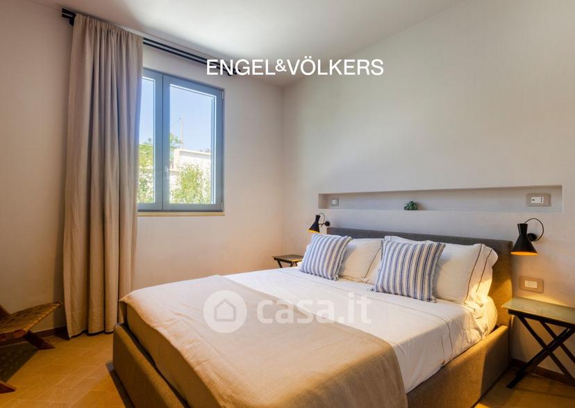 Villa in Via Luigi Tenco — foto 7 di 11