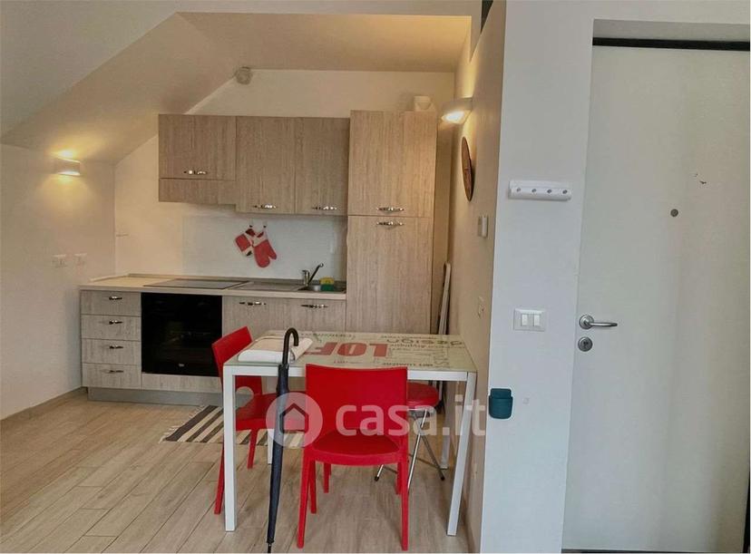 Monolocale in Via Ferdinando Isola 18 — foto 6 di 7