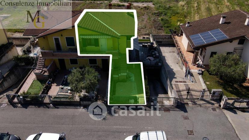 Trilocale in Via Giuseppe Ungaretti — foto 6 di 7