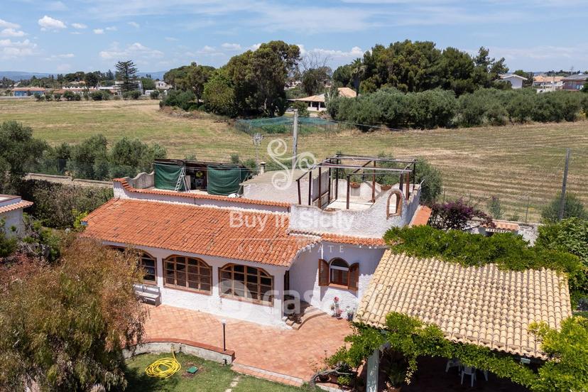 Villa in Via Filippo de Filippi 11 — foto 49 di 57