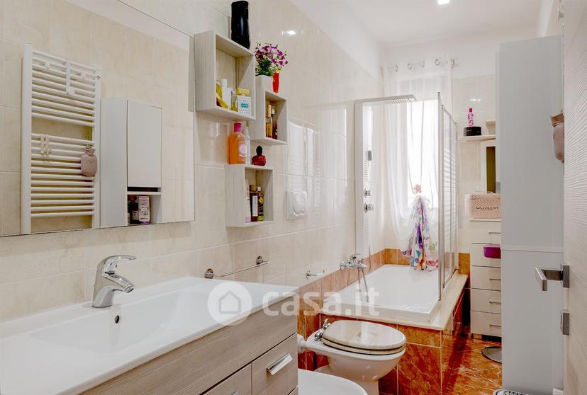 Quadrilocale in Via Ugo Foscolo 15 — foto 22 di 37