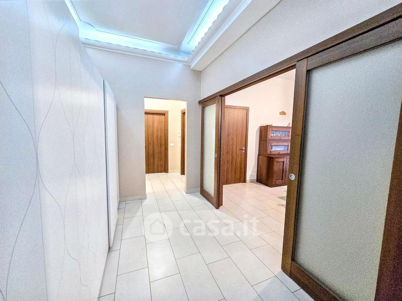 Villa in Viale Ugo Foscolo 46 — foto 46 di 70
