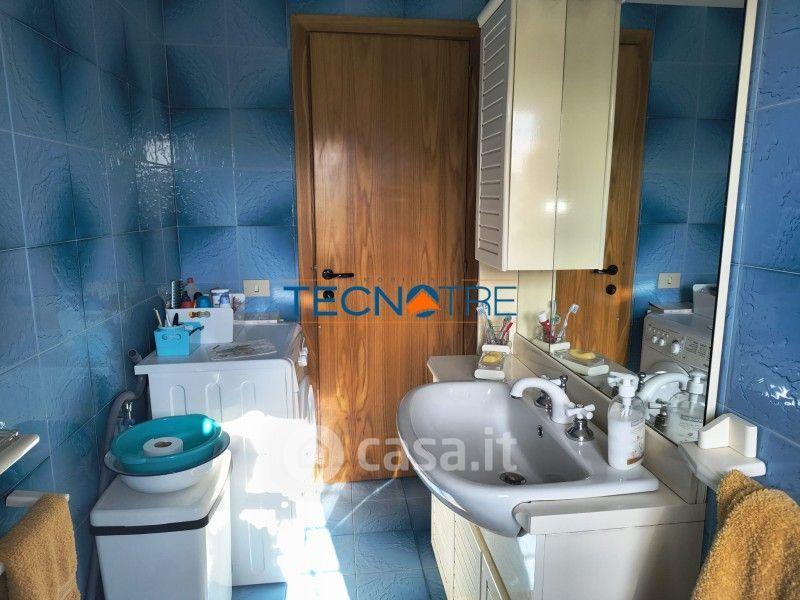 Quadrilocale in Via U. Foscolo 44 — foto 6 di 29