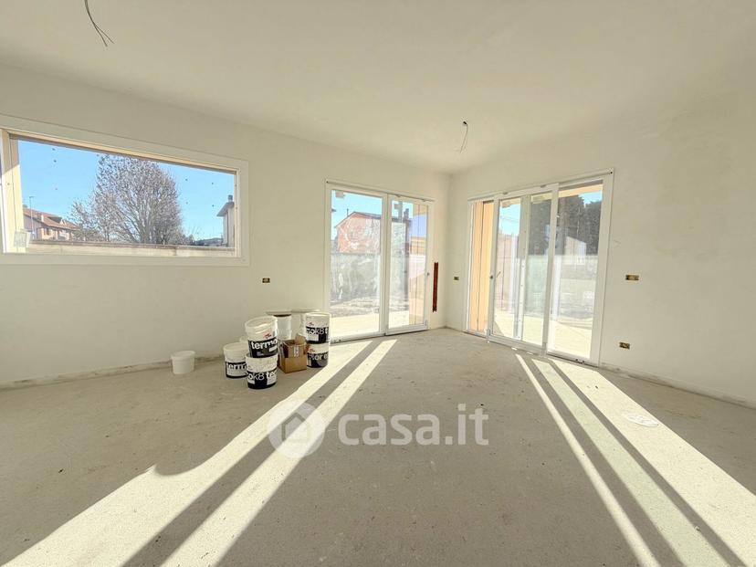 Trilocale in Via Monte Grappa 3 — foto 7 di 29