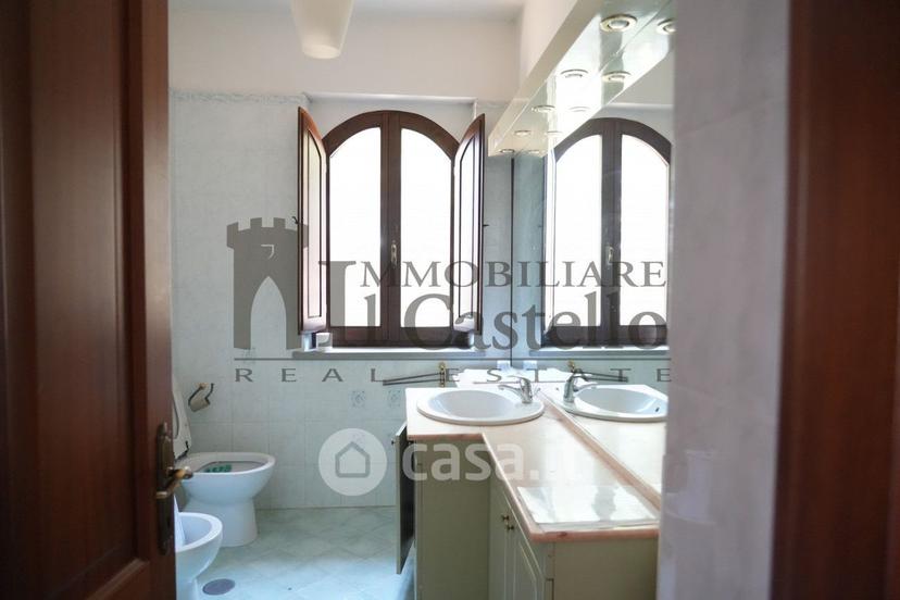 Villa in Via Vitellino — foto 34 di 42