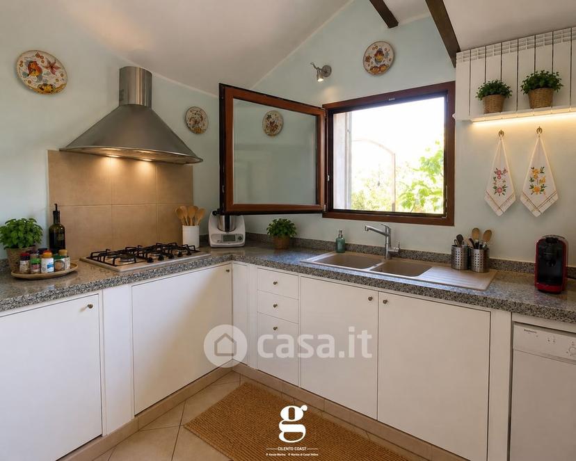 Villa in Via Tempa delle Rose 8 — foto 35 di 38