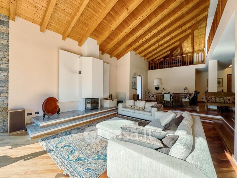 Villa in Via C. Battisti 84 — foto 28 di 39