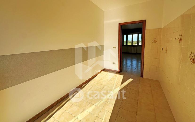 Trilocale in Via Fortore — foto 16 di 19