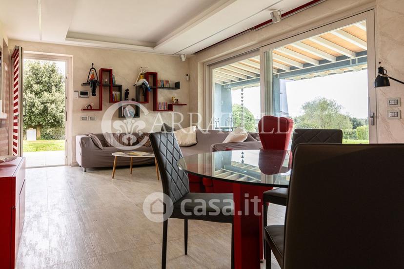 Villa in Strada del Tirreno — foto 3 di 29