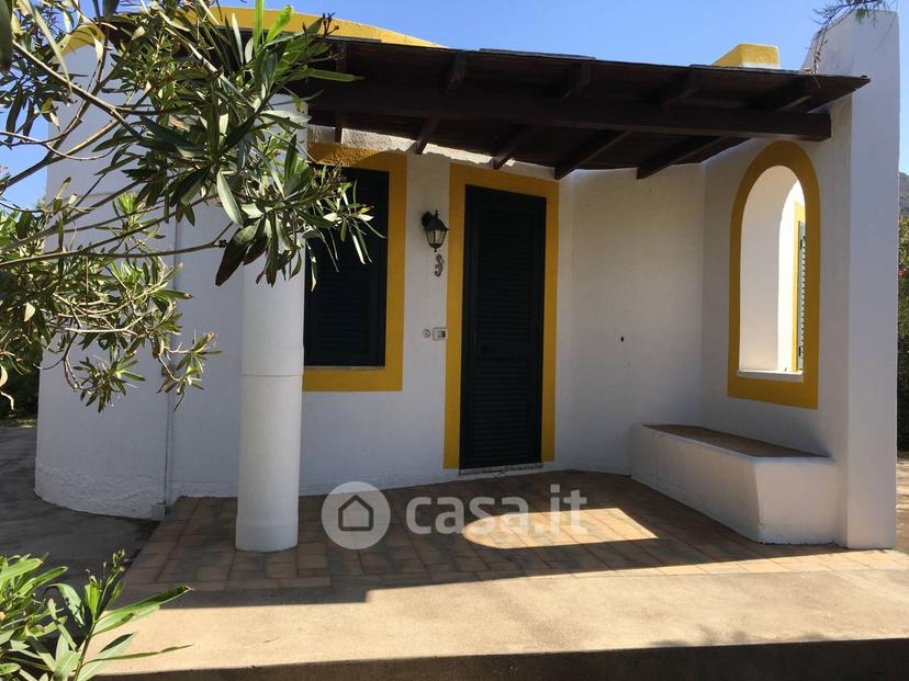 Villa in Via a 25 — foto 4 di 23