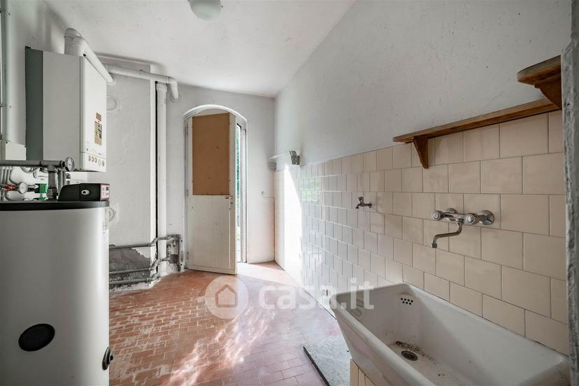 Villa in Via Don Ronchi 18 — foto 24 di 33